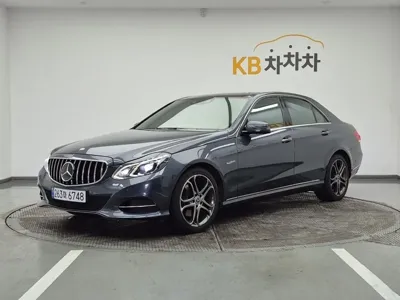 Mercedes-Benz E-Class · 2016 год