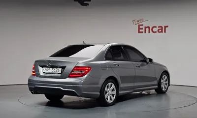Mercedes-Benz C-Class 2013, 76218 км, за 6900000 KRW - фото 2