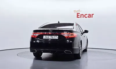 Hyundai Grandeur 2015, 129323 км, за 6500000 KRW