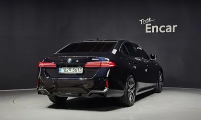 BMW 5-Series 2024, 17066 км, за 60490000 KRW