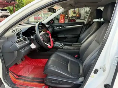Honda Civic 2016, 110000 км, за 49800 CNY - фото 7