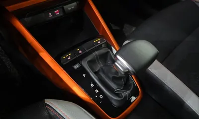 Kia Stonic 2018, 67645 км, за 11900000 KRW - фото 9