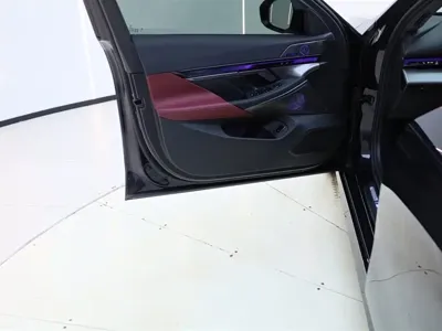BMW i5 2025, 12800 км, за 239000 CNY - фото 19