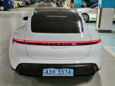 Porsche Taycan 2021, 44050 км, за 99000000 KRW - фото 9