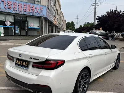 BMW 5 Series 2022, 90000 км, за 162800 CNY - фото 6