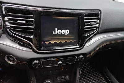 Jeep Grand Commander 2018, 75600 км, за 81793.17 CNY - фото 12