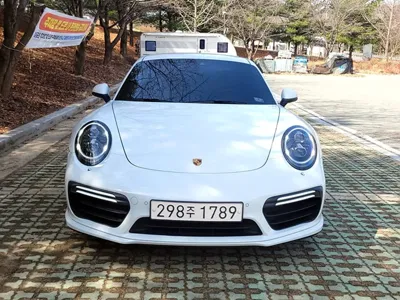 Porsche 911 · 2017 год