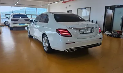 Mercedes-Benz E-Class 2017, 97001 км, за 19900000 KRW - фото 4