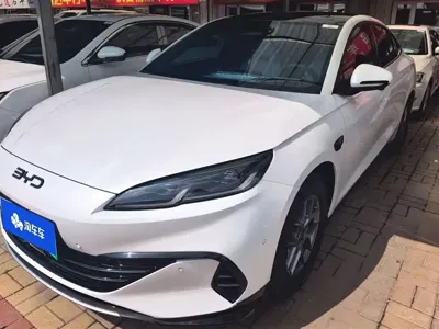 BYD 海豹06 · 2025 год