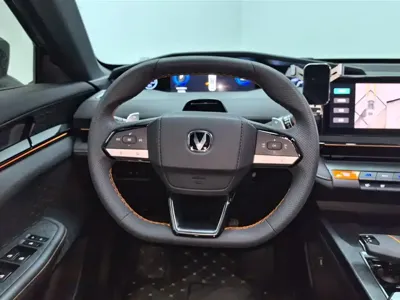 Changan UNI-V 2024, 9900 км, за 74800 CNY - фото 15