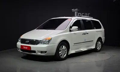 Kia Canival · 2013 год
