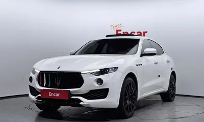 Maserati Levante · 2017 год