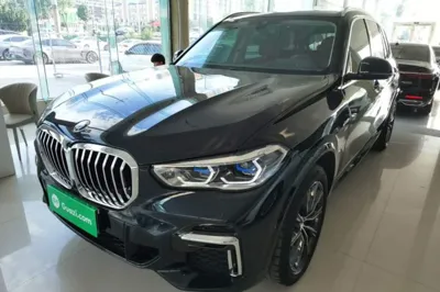 BMW X5 · 2022 год
