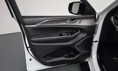 Jeep Cherokee 2023, 29500 км, за 40000000 KRW - фото 24
