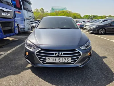 Hyundai Avante 2018, 154285 км, за 7500000 KRW