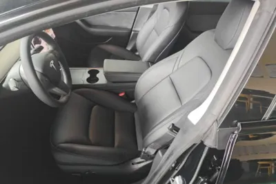 Tesla Model 3 2021, 142100 км, за 122730.54 CNY - фото 17