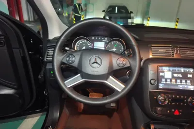 Mercedes-Benz R-Class 2017, 131600 км, за 104919.86 CNY - фото 9