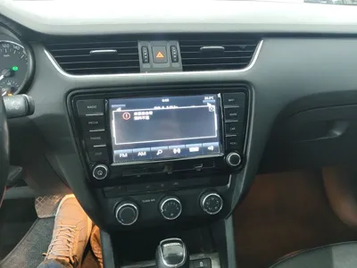 Skoda Octavia 2017, 99200 км, за 50197.09 CNY - фото 16