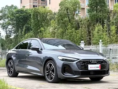 Audi 奥迪A5L 2025, 17000 км, за 201800 CNY
