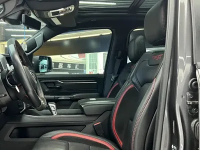 RAM Ram Trucks 2023, 41000 км, за 738000 CNY - фото 9