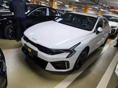 Kia K5 · 2026 год