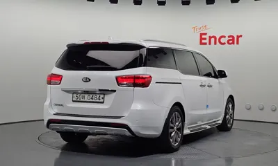Kia Canival 2017, 142436 км, за 9990000 KRW