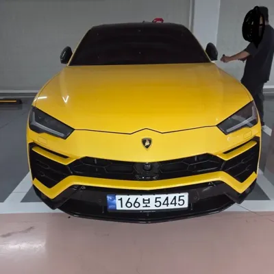 Lamborghini Urus · 2022 год