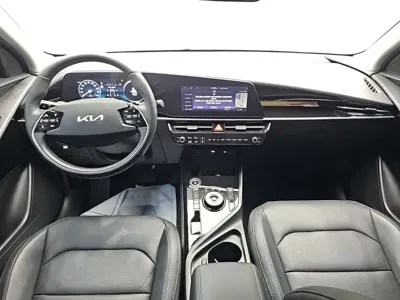 Kia Niro 2024, 23806 км, за 29700000 KRW - фото 7
