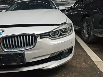 BMW 3 Series 2018, 110500 км, за 71400 CNY - фото 16