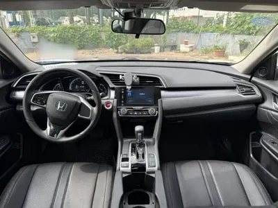 Honda Civic 2017, 149400 км, за 49600 CNY - фото 17