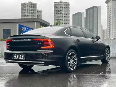 Volvo S90 2024, 38000 км, за 186800 CNY - фото 7