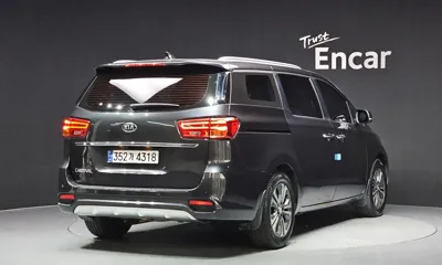 Kia Canival 2019, 123035 км, за 12500000 KRW - фото 2