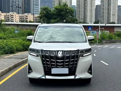 Toyota Alphard 2018, 53000 км, за 528000 CNY