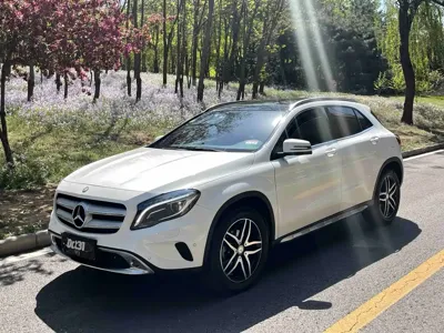 Mercedes-Benz GLA · 2015 год