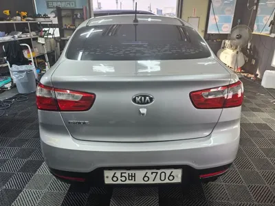 Kia Pride 2014, 71597 км, за 4490000 KRW