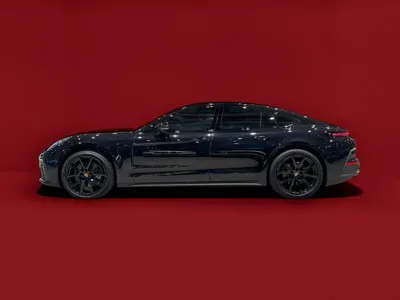 Porsche Panamera 2024, 12850 км, за 169900000 KRW - фото 1