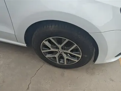 Volkswagen Polo 2018, 82000 км, за 34800 CNY - фото 6
