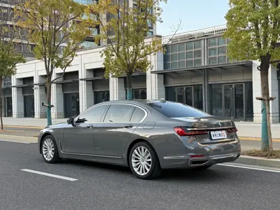 BMW 7 Series 2020, 70000 км, за 243000 CNY
