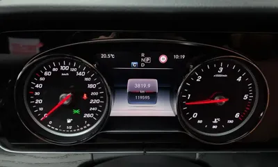 Mercedes-Benz E-Class 2018, 119595 км, за 22900000 KRW - фото 8