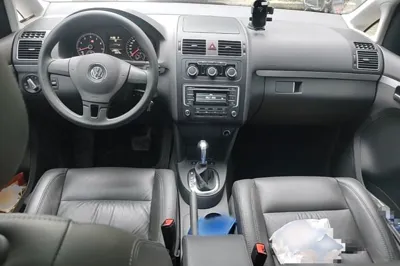Volkswagen Touran 2015, 22100 км, за 54744.05 CNY - фото 18