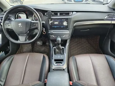 Peugeot 408 2018, 130000 км, за 21600 CNY - фото 8
