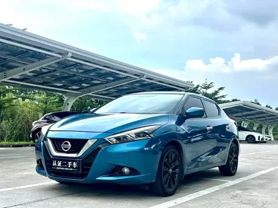 Nissan Bluebird 2017, 120000 км, за 28500 CNY