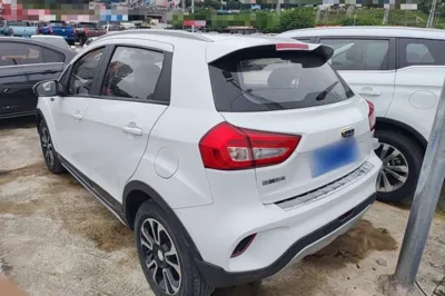 Geely Auto Vision X3 2017, 61500 км, за 36976.24 CNY - фото 5