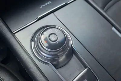 Ford Taurus 2017, 138700 км, за 60871.87 CNY - фото 16