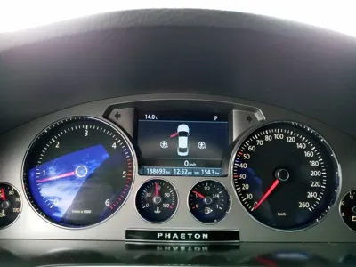 Volkswagen Phaeton 2011, 188000 км, за 2990000 KRW - фото 20