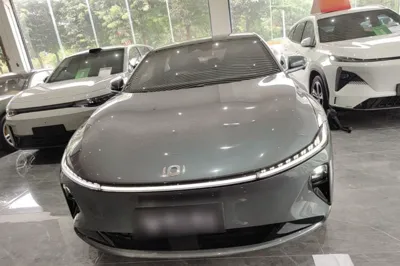 CHANGAN NEVO A07 2024, 26900 км, за 113417.32 CNY