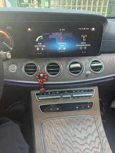 Mercedes-Benz E-Class 2022, 69260 км, за 34580000 KRW - фото 8