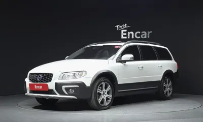 Volvo XC70 · 2015 год