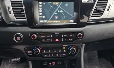 Kia Niro 2018, 71753 км, за 12900000 KRW - фото 17