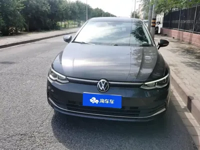 Volkswagen Golf 2022, 96600 км, за 81800 CNY